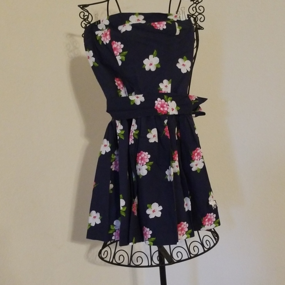 Dainty navy floral dress